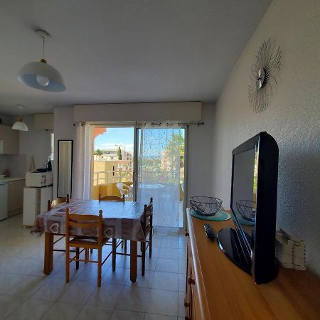 Port Frejus Rives Latines Studio Cabine 30 M2 4 Pe Extérieur photo