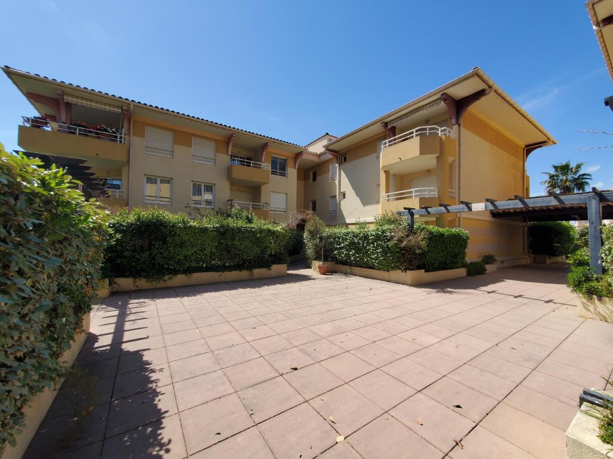 Port Frejus Rives Latines Studio Cabine 30 M2 4 Pe Extérieur photo
